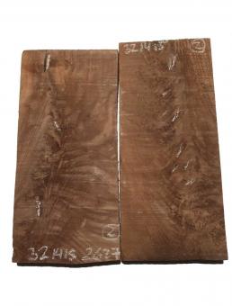 2x Nussbaum Holz Pyramide geriegelt 32x14-15cm x 26-27mm 