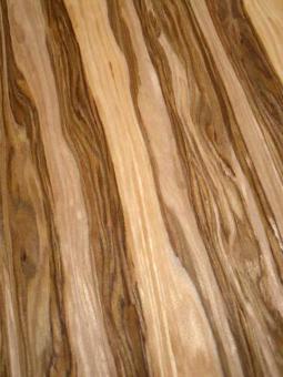 Satin Nußbaum Amberbaum Furnier SaRaiFo Red Gum 250x63cm 